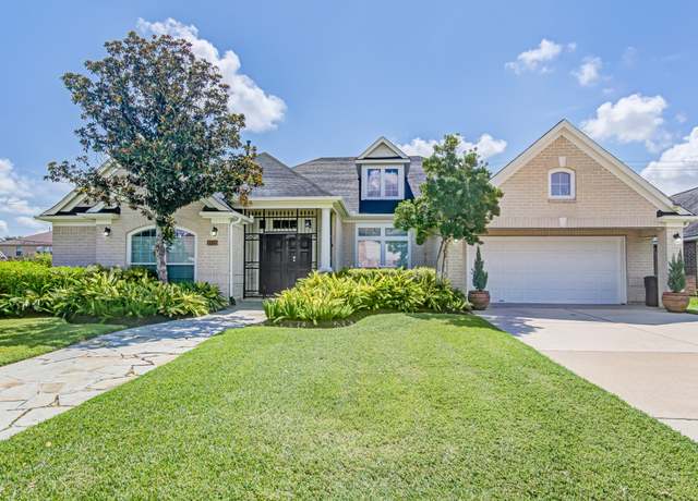 Property at 10326 Park Meadow Dr, Houston, TX 77089, 4 beds, 3.5 baths