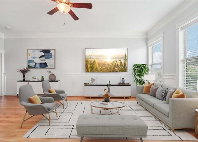 Property at 2802 Morrison St #203, Houston, TX 77009, 2 beds, 1 bath