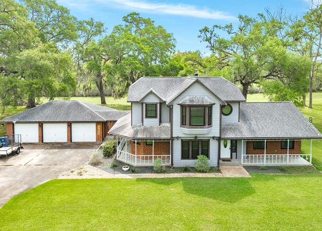 Property at 109 County Road 611a, Angleton, TX 77515, 4 beds, 2.5 baths
