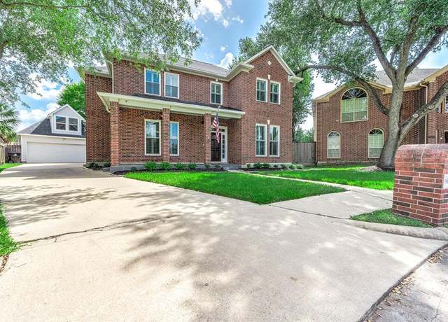 Property at 8903 Loch Lomond Ct, Houston, TX 77096, 5 beds, 4.5 baths