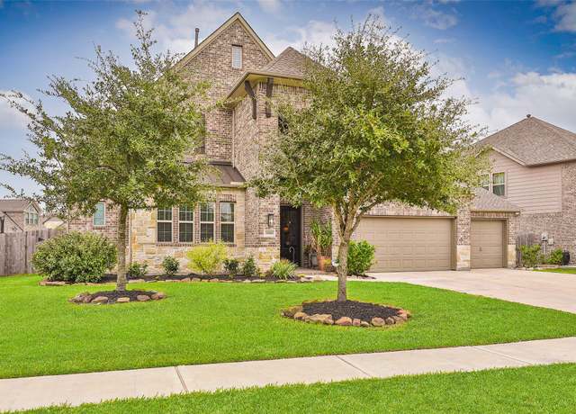Property at 33580 Green Prairie Dr, Brookshire, TX 77423, 4 beds, 3.5 baths