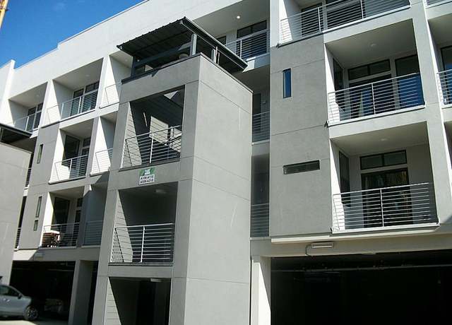 Property at 2401 Crawford St Unit A109, Houston, TX 77004, 1 bed, 1 bath