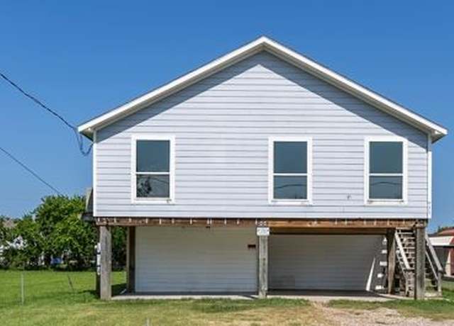 Property at 935 10th St, Dickinson, TX 77539, 2 beds, 1 bath