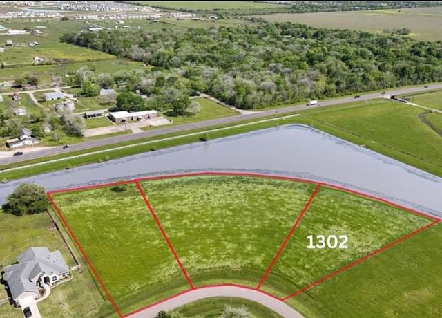 Property at 1302 Lakeland Cir, Rosharon, TX 77583