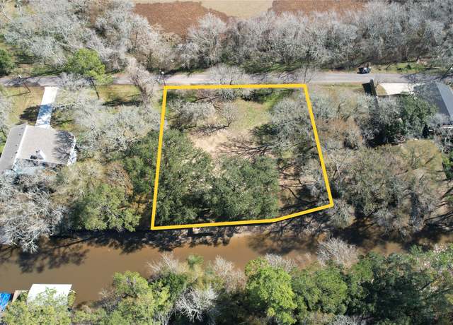 Property at 3016 Bryant Ln, Webster, TX 77598