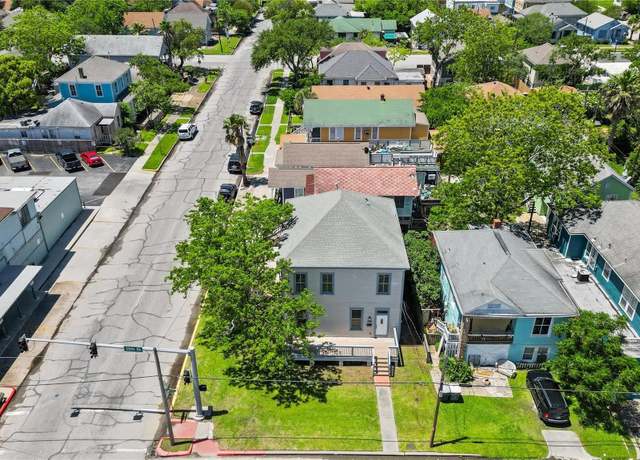Property at 1625 39th St, Galveston, TX 77550, 3 beds, 2.5 baths