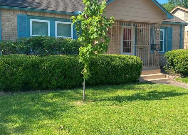 Property at 4606 Sharon St, Houston, TX 77020, 3 beds, 2 baths