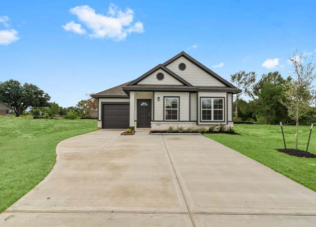 Property at 11813 East Gate Dr, Willis, TX 77318, 3 beds, 2 baths