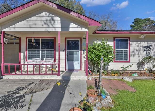Property at 10665 Royal Pines Dr, Conroe, TX 77303, 3 beds, 2 baths