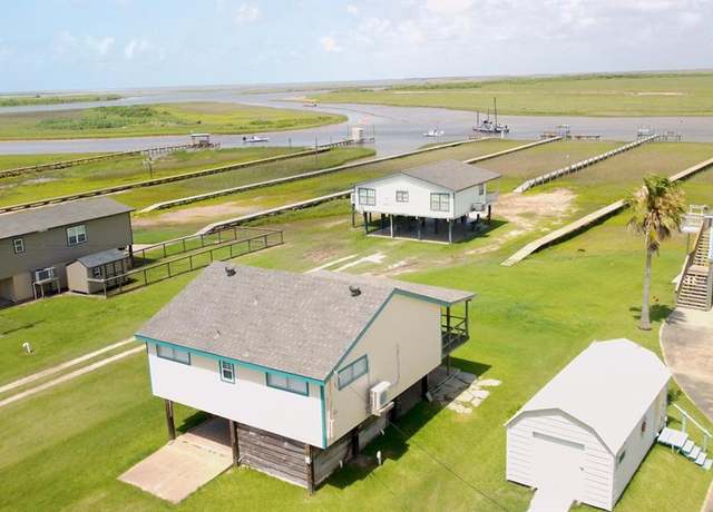 Property at 2092 County Road 201, Sargent, TX 77414, 2 beds, 2 baths