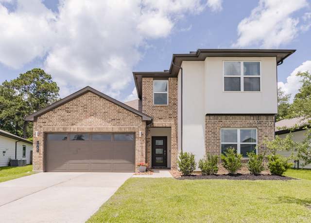 Property at 14205 Wonder Lake Ln, Conroe, TX 77384, 4 beds, 3 baths