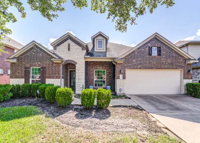 Property at 8002 Riverine Terrace Dr, Richmond, TX 77406, 4 beds, 4.5 baths