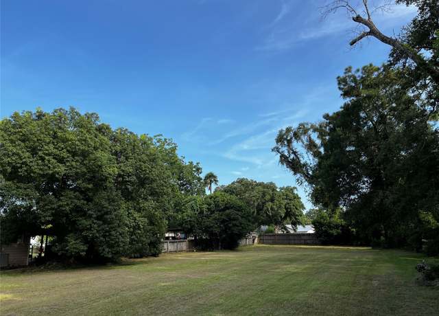 Property at 1816 Willow St, Liberty, TX 77575