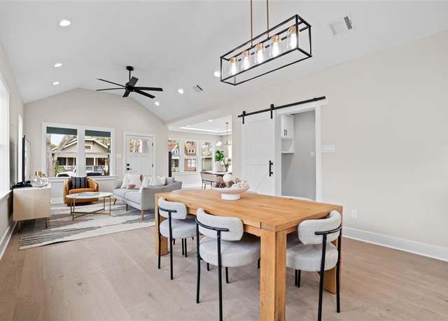 Property at 1118 W Cottage St, Houston, TX 77009, 3 beds, 2 baths