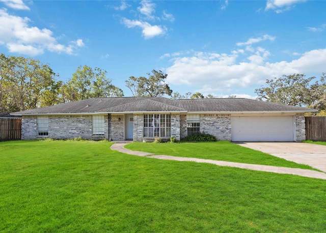 Property at 115 Avenue F, Brazoria, TX 77422, 4 beds, 2 baths