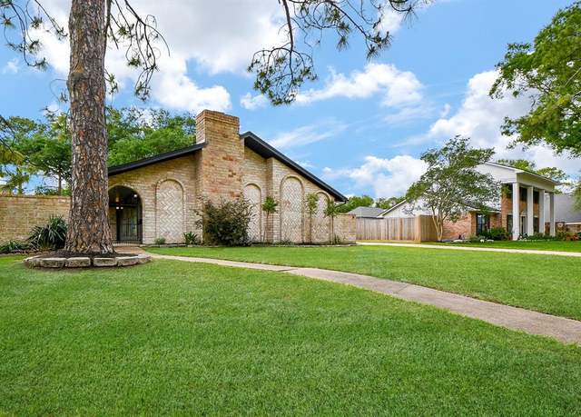 Property at 2735 Triway Ln, Houston, TX 77043, 4 beds, 2.5 baths