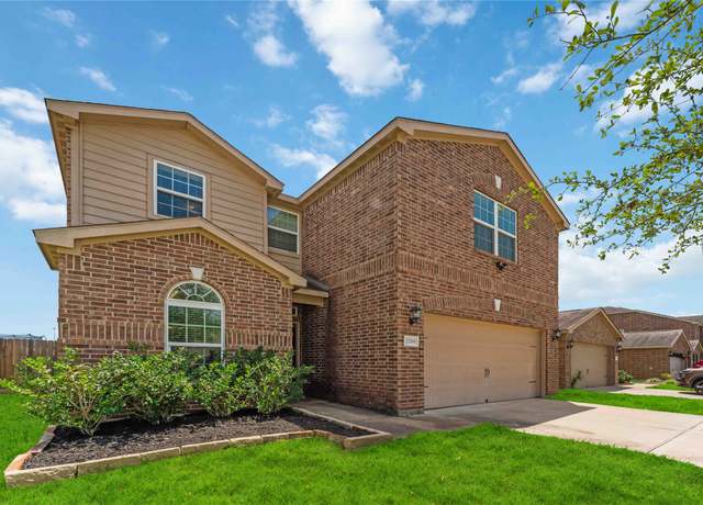 Property at 2718 Regatta Ln, Texas City, TX 77568, 5 beds, 2.5 baths