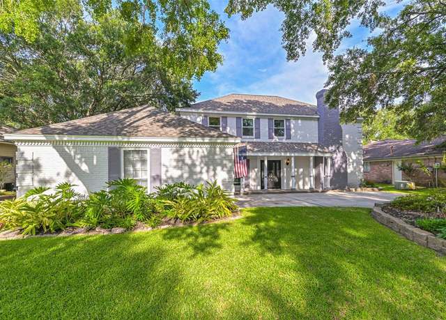 Property at 2607 E Pebble Beach Dr, Missouri City, TX 77459, 4 beds, 2.5 baths