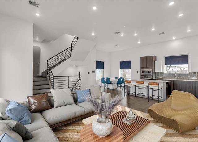 Property at 1512 Weber St Unit B, Houston, TX 77007, 3 beds, 3.5 baths