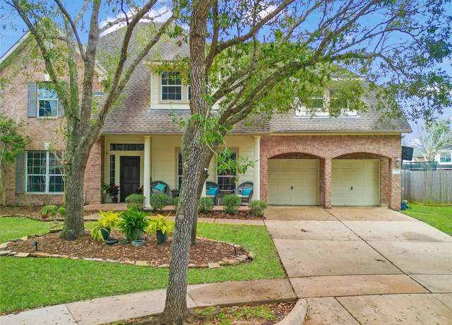 Property at 10010 Ivy Mill Ct, Missouri City, TX 77459, 4 beds, 4.5 baths