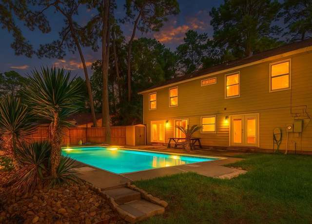 Property at 6 Fairmeade Bend Dr, The Woodlands, TX 77381, 4 beds, 2.5 baths