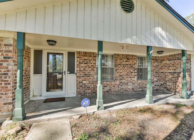 Property at 1805 Twila Ln, Conroe, TX 77301, 3 beds, 2 baths