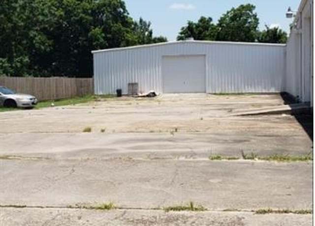 Property at 10210 Fulton St, Houston, TX 77076