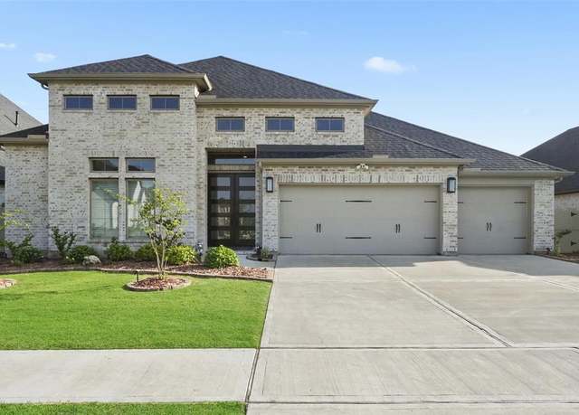 Property at 10218 Pearl Yarrow St, Conroe, TX 77385, 4 beds, 3.5 baths