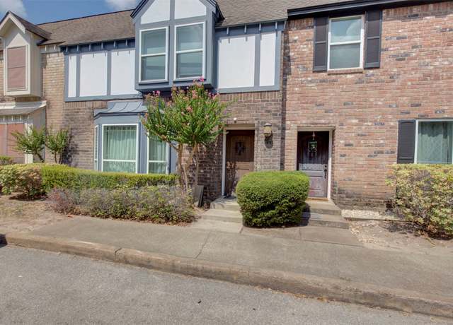 Property at 840 Threadneedle St E #208, Houston, TX 77079, 3 beds, 2.5 baths