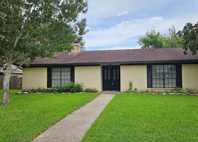 Property at 1 S Heights St, La Marque, TX 77568, 3 beds, 2 baths