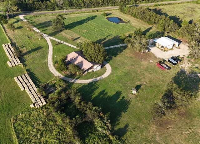 Property at 11360 Us Highway 287 S, Pennington, TX 75856, 2 beds, 2.5 baths