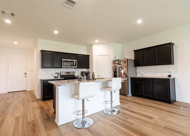 Property at 21427 Hawthorn Prairie Dr, New Caney, TX 77357, 4 beds, 3 baths