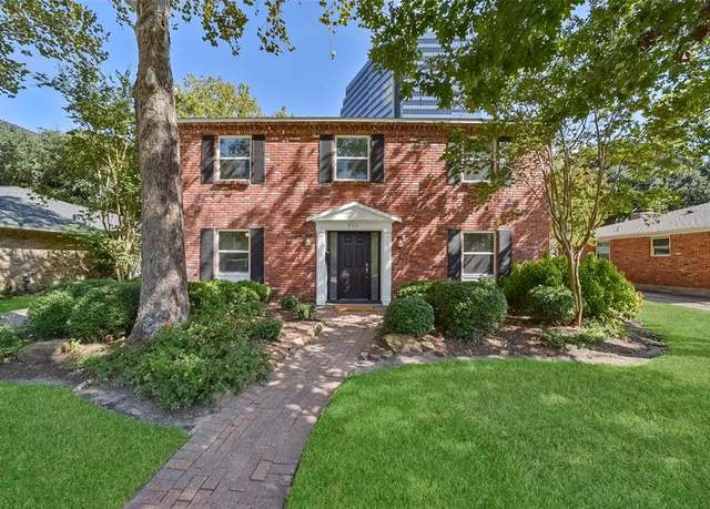 Property at 2511 Blue Willow Dr, Houston, TX 77042, 4 beds, 2.5 baths