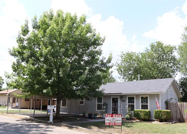 Property at 105 Short St St, Cibolo, TX 78108, 2 beds, 1.5 baths