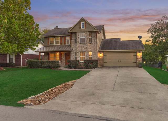 Property at 13185 Bluff View Dr, Willis, TX 77318, 4 beds, 3 baths