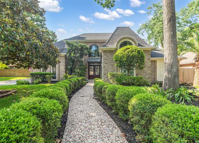 Property at 3407 Gold Candle Dr, Spring, TX 77388, 4 beds, 3.5 baths