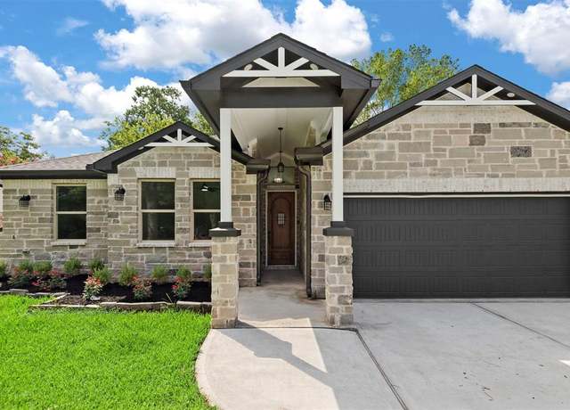 Property at 2011 Woodvale Dr, Missouri City, TX 77489, 4 beds, 2 baths