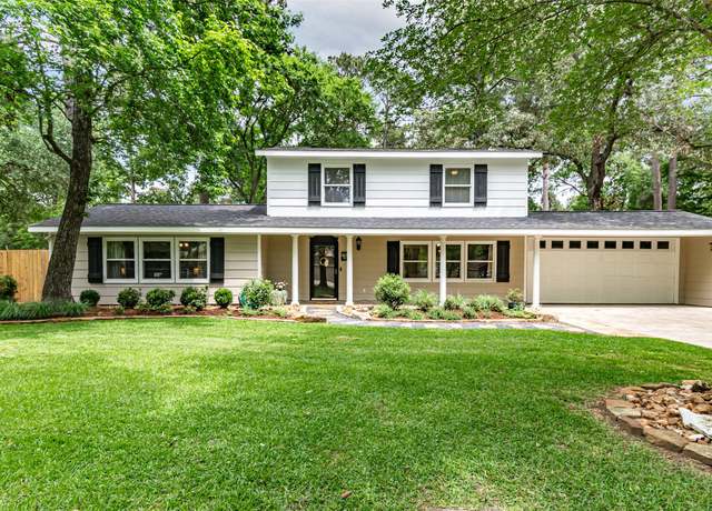 Property at 914 Shadberry Dr, Magnolia, TX 77354, 4 beds, 2.5 baths
