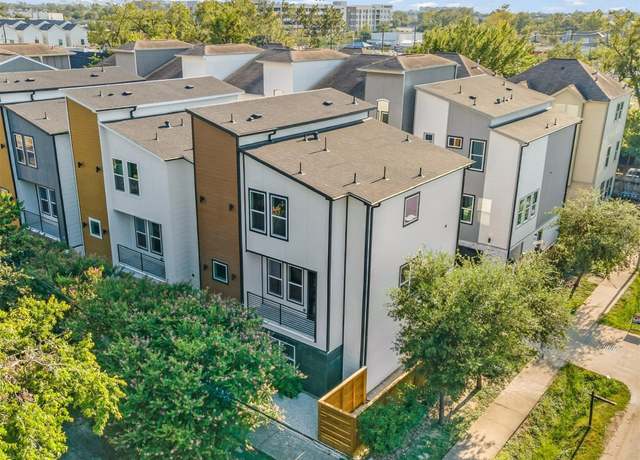 Property at 604 W 28th St Unit A, Houston, TX 77008, 3 beds, 2.5 baths