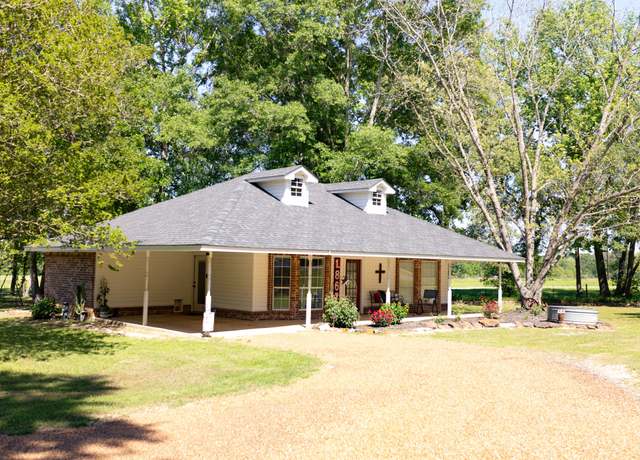 Property at 1867 Fm 2423, Grapeland, TX 75844, 2 beds, 1.5 baths