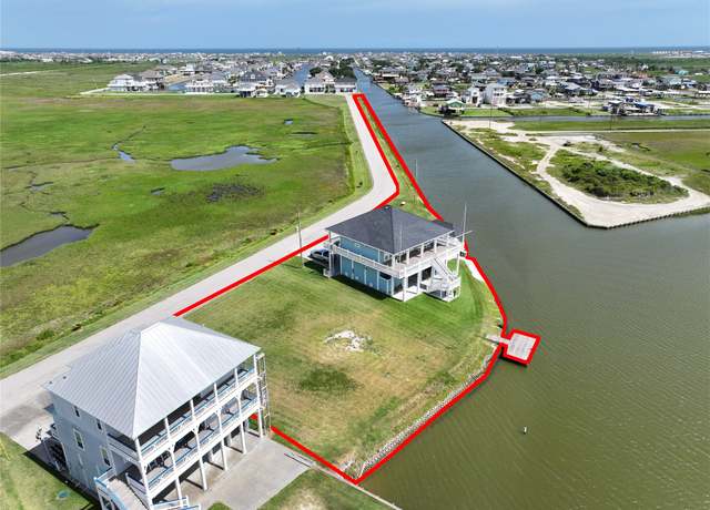 Property at 1301 Lagoon Dr, Crystal Beach, TX 77650, 3 beds, 2 baths