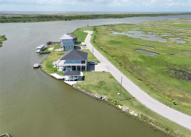 Property at 1301 Lagoon Dr, Crystal Beach, TX 77650, 3 beds, 2 baths