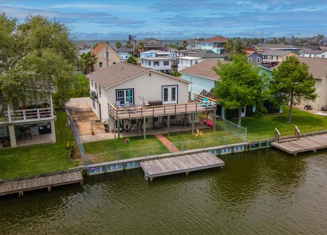 Property at 14 Dolphin St, Bayou Vista, TX 77563, 3 beds, 2 baths