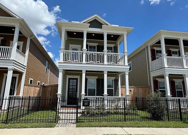 Property at 2521 S Houston Ave, Pearland, TX 77581, 3 beds, 2.5 baths
