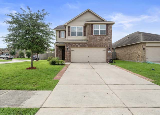 Property at 511 Oporto Path, Crosby, TX 77532, 3 beds, 2.5 baths