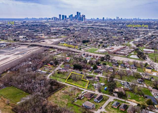 Property at 2603 Amboy, Houston, TX 77026