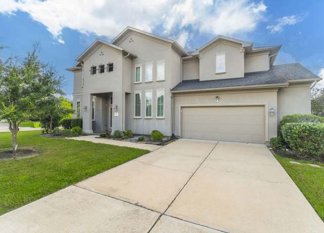 Property at 8107 Summer Breeze Ln, Rosenberg, TX 77469, 5 beds, 5.5 baths