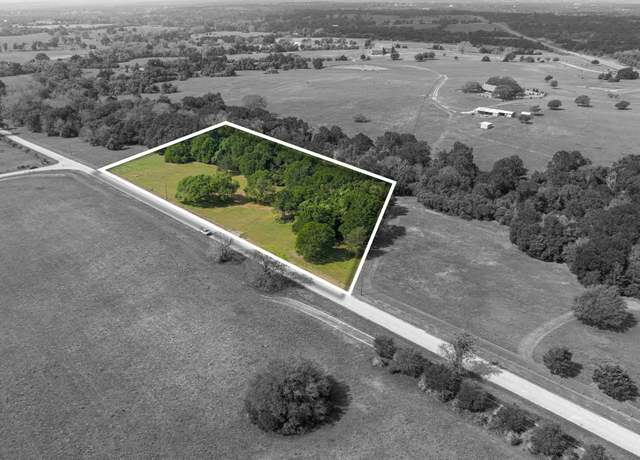 Property at 3335 Flewellen St, Brenham, TX 77833