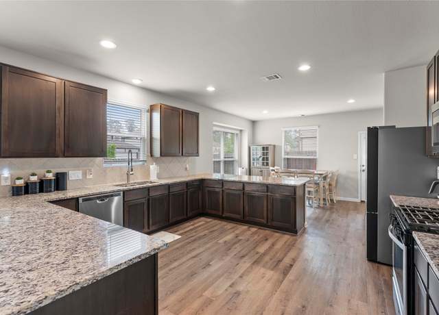 Property at 2705 Williams Grove Ct, Conroe, TX 77304, 4 beds, 2.5 baths