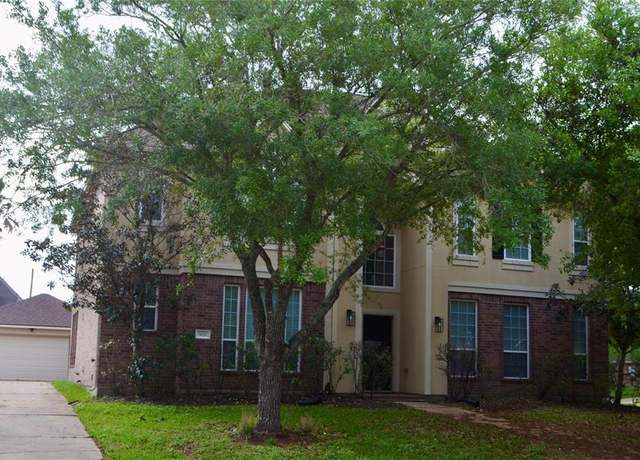 Property at 3011 Willow Brook Ct, Pearland, TX 77584, 4 beds, 3.5 baths
